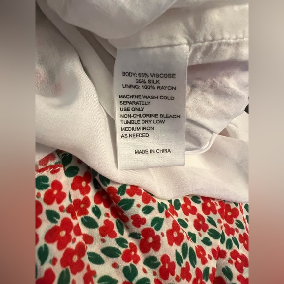 New! Trovata Birds of Paradis Camilla Dress Carmine Ditsy Mini Floral Red Green - Picture 14 of 15